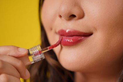 Tips and Tricks for Applying Lip Gloss Like a Pro